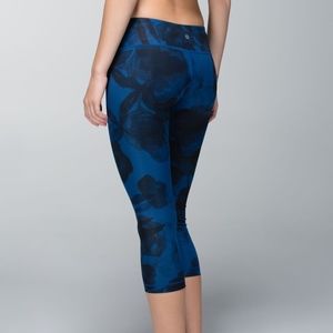 Lululemon Wunder Under Inky Floral Crop 4.